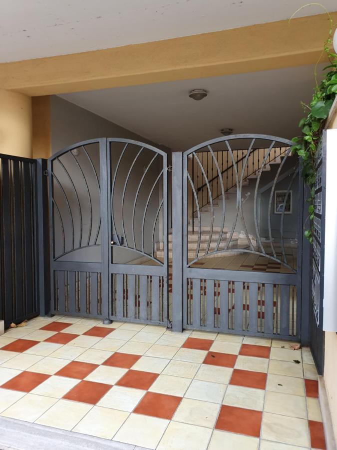Mary House Apartment Ladispoli Exterior photo